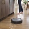 iRobot Roomba Combo i5 (i5172) Robot Aspirateur & Laveur 2-en-1, connecté WiFi - 2 brosses Caoutchouc – Cartographie, mémorise et s’adapte à Domicile - Compatible Assistants vocaux