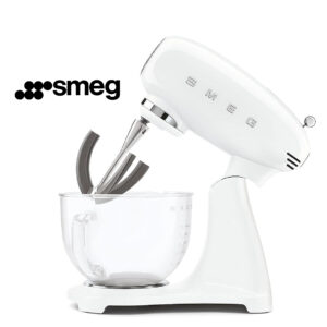 Smeg, Robot Pâtissier SMF13WHEU, 10 Niveaux de Vitesse, Mise en Marche Progressive, Bol en Verre de 4,8 L, Verrouillage Moteur de Sécurité, Accessoires Inclus, 800 W, Blanc