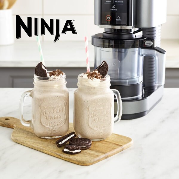 Ninja CREAMi machine à crème glacée et à desserts glacés, 7 programmes, pour faire de la crème glacée, gelato, sorbet, des bols à smoothie ou des milk-shakes,  1,4L, NC300EU
